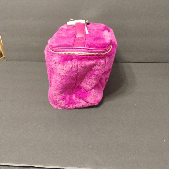 ION Faux Fur Train Case – Dark Magenta – New with Tags - Picture 8 of 14